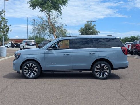 New 2026 Ford Expedition Platinum w/ Driver's Package AWD/4WD image 3