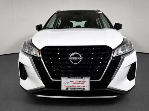 Used 2024 Nissan Kicks SV FWD image 2