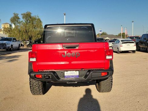 Used 2024 Jeep Gladiator Sport AWD/4WD image 7