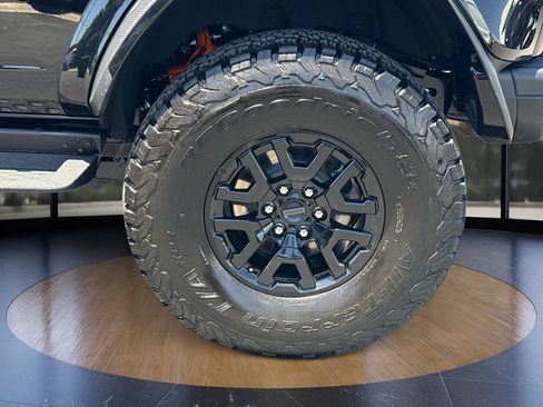 Used 2025 Ford Bronco Raptor AWD/4WD image 36