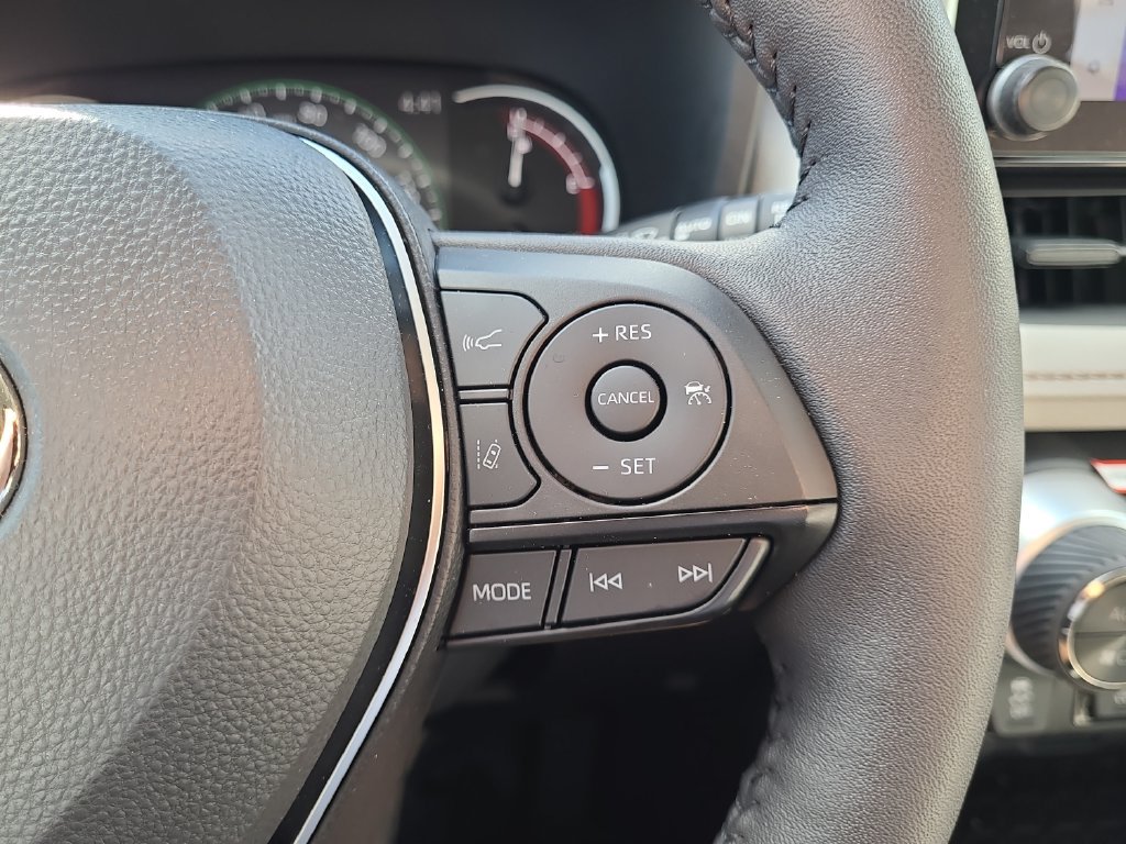 Used 2025 Toyota RAV4 XLE w/ Convenience Package AWD/4WD image 22