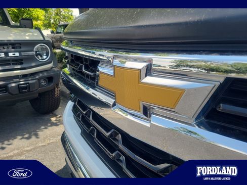 Used 2023 Chevrolet Silverado 1500 LT AWD/4WD image 23