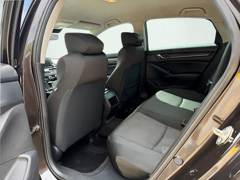 Used 2018 Honda Accord LX image 21