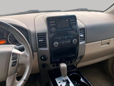 Used 2013 Nissan Titan SV w/ SV Value Truck Pkg AWD/4WD image 6