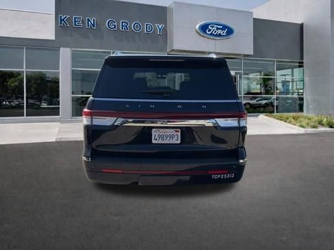 Used 2022 Lincoln Navigator L 2WD image 4