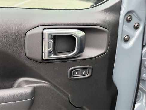 New 2026 Jeep Gladiator Sport image 14