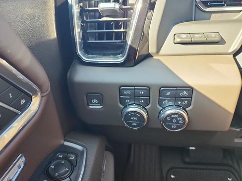 Certified 2024 GMC Sierra 1500 Denali image 25