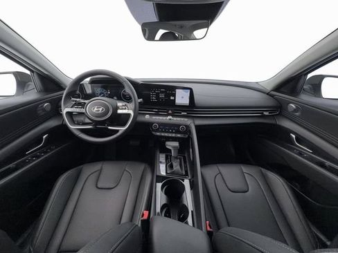 New 2026 Hyundai Elantra Limited FWD image 13