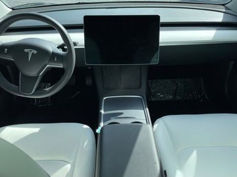 Used 2023 Tesla Model 3 Standard Range RWD image 16