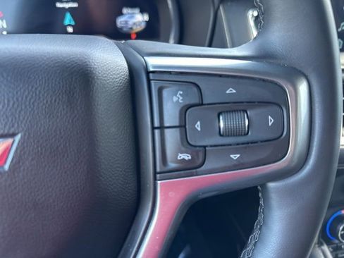 Used 2024 Chevrolet Suburban Premier image 16