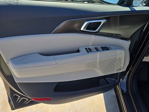 New 2026 Kia Carnival SX Prestige FWD image 18