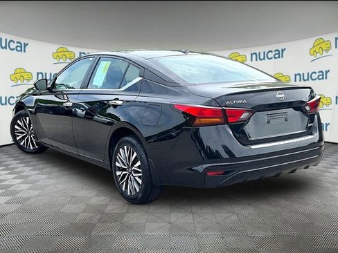 Used 2023 Nissan Altima 2.5 SV AWD/4WD image 4