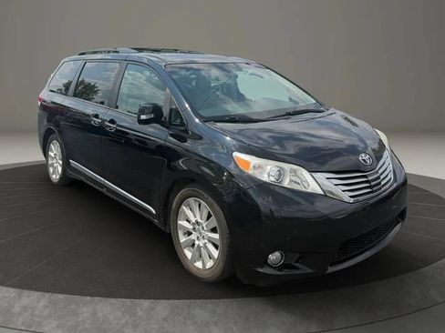 Used 2013 Toyota Sienna Limited w/ Premium Pkg FWD image 1
