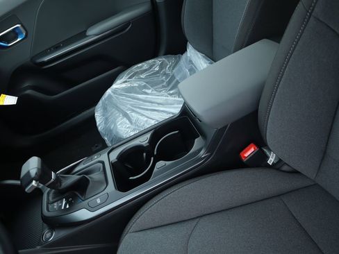 New 2025 Kia K4 LXS image 23