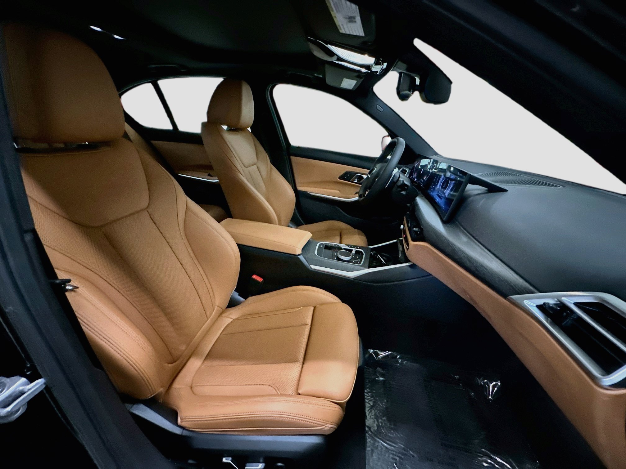 Certified 2025 BMW 330i Sedan w/ Premium Package RWD image 27