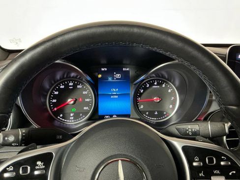 Used 2022 Mercedes-Benz GLC 300 4MATIC Coupe image 10