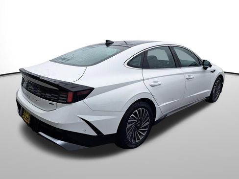 Used 2025 Hyundai Sonata Limited image 6