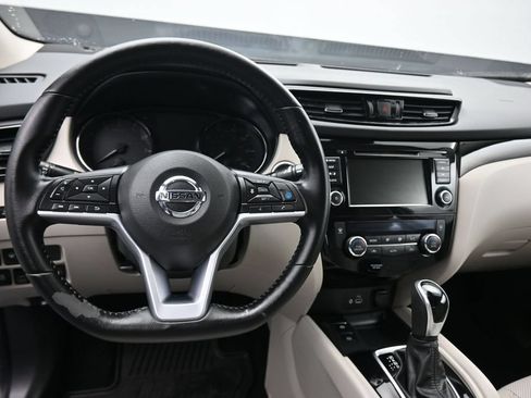 Used 2022 Nissan Rogue Sport SL AWD/4WD image 14