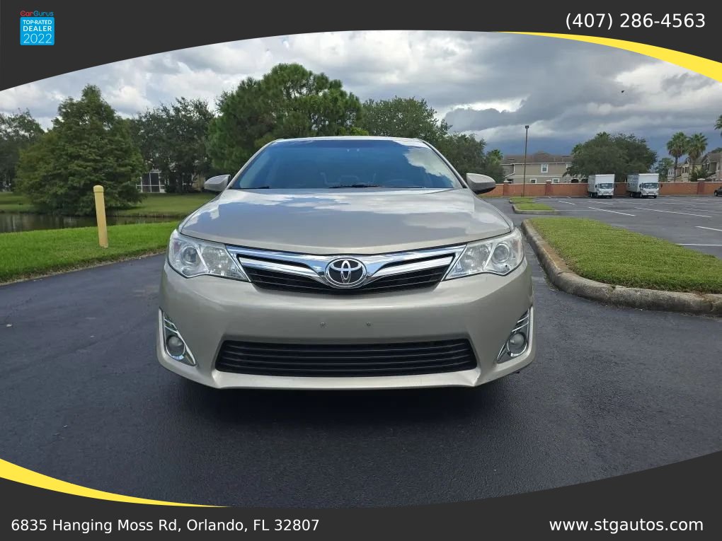 Used 2014 Toyota Camry XLE w/ Leather Package FWD image 8