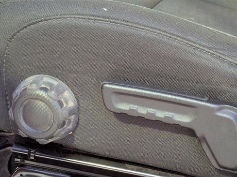 Used 2019 Jeep Wrangler Unlimited Sport image 20