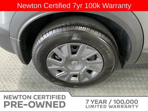Used 2025 Nissan Kicks S FWD image 39