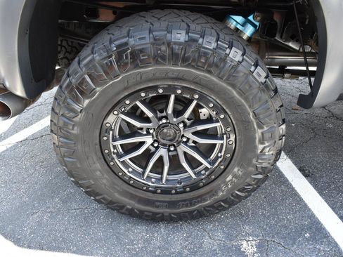 Used 2014 Ford F150 Raptor w/ Equipment Group 801A Luxury AWD/4WD image 34
