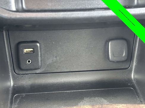 Used 2015 GMC Canyon SLE w/ SLE Convenience Package image 22