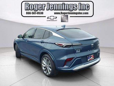 Used 2024 Buick Envista Avenir image 3