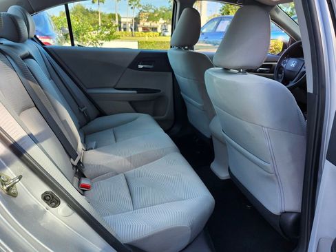 Used 2015 Honda Accord LX image 15