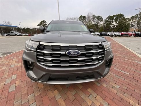 Used 2025 Ford Explorer Active w/ Active Comfort Package image 25