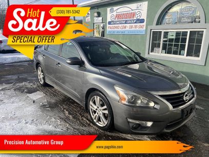 Used 2014 Nissan Altima 3.5 SL w/ Technology Package