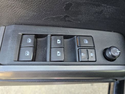 Used 2020 Toyota Tacoma TRD Off-Road image 15