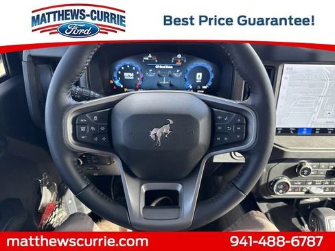 New 2025 Ford Bronco Badlands image 16