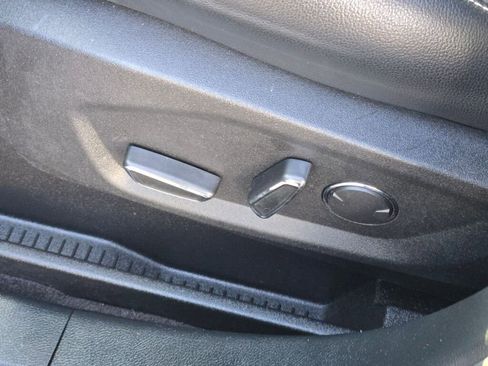 Used 2019 Ford Edge ST w/ Convenience Package image 22