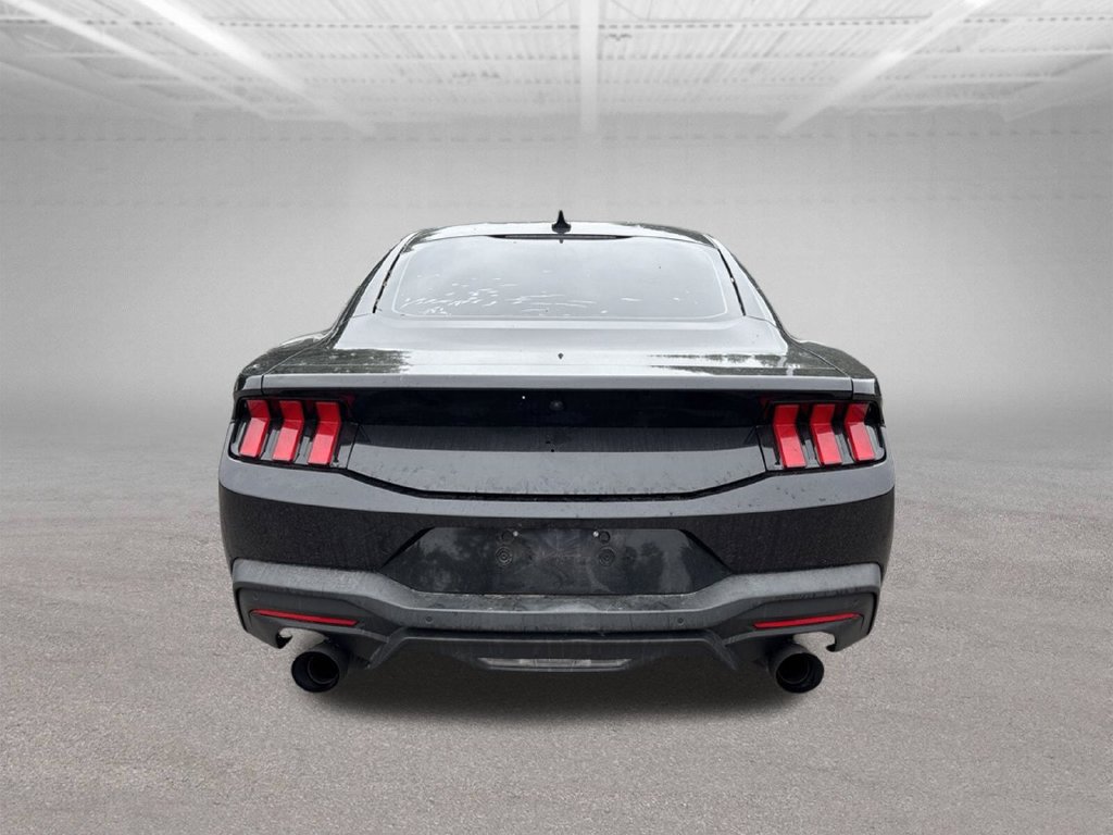 Used 2024 Ford Mustang Coupe RWD image 5