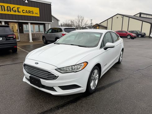 Used 2018 Ford Fusion S image 2