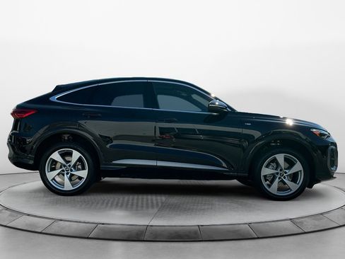 New 2025 Audi Q5 Premium Plus image 8
