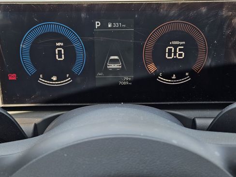 Certified 2026 Hyundai Santa Cruz SE AWD/4WD image 11