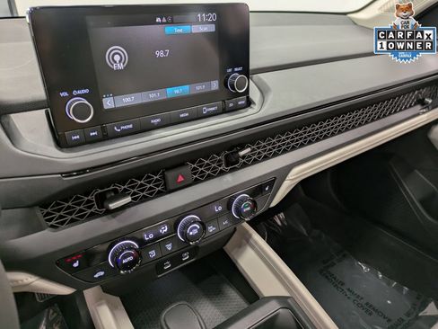 Used 2023 Honda Accord EX image 11