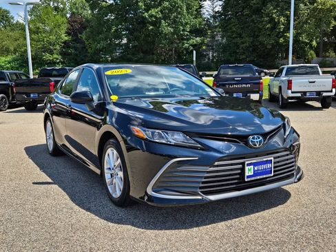 Used 2023 Toyota Camry LE FWD image 8