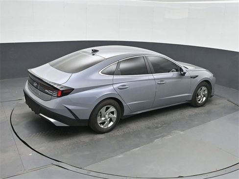 Used 2025 Hyundai Sonata SE image 31