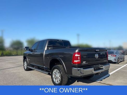 Used 2022 RAM 2500 Laramie AWD/4WD image 3