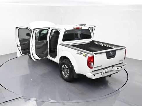 Used 2018 Nissan Frontier PRO-4X AWD/4WD image 24