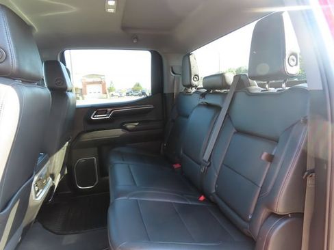 Used 2022 Chevrolet Silverado 1500 LTZ AWD/4WD image 22