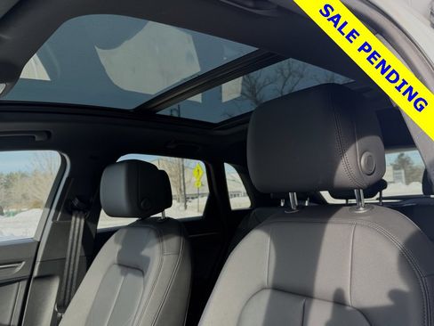 Used 2025 Audi Q3 2.0T Premium w/ Convenience Package image 21