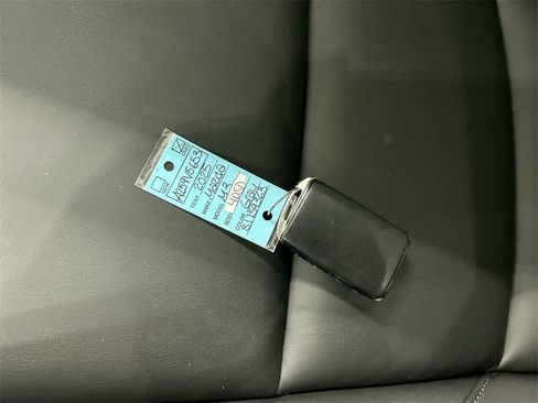 Certified 2025 MAZDA MAZDA3 s image 12