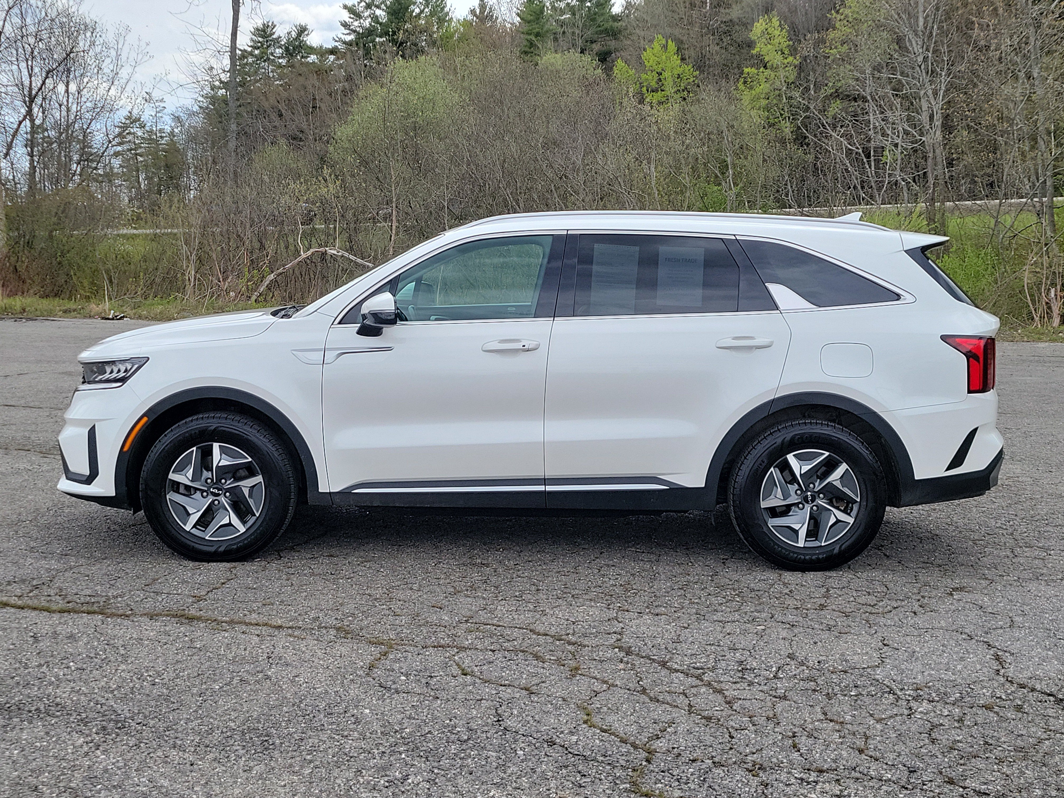 Used 2022 Kia Sorento S AWD/4WD image 8