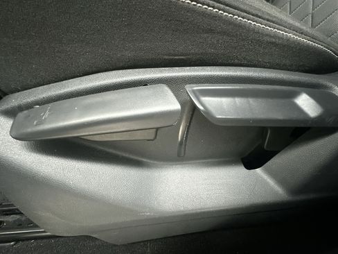 Used 2021 Volkswagen Atlas Cross Sport S image 14