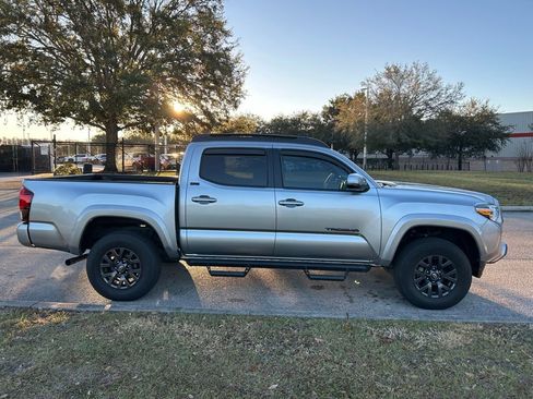 Used 2022 Toyota Tacoma SR5 image 6