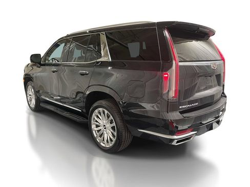 Used 2023 Cadillac Escalade Premium Luxury AWD/4WD image 2